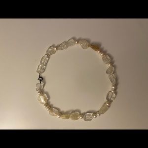 Yellow/Gold choker necklace